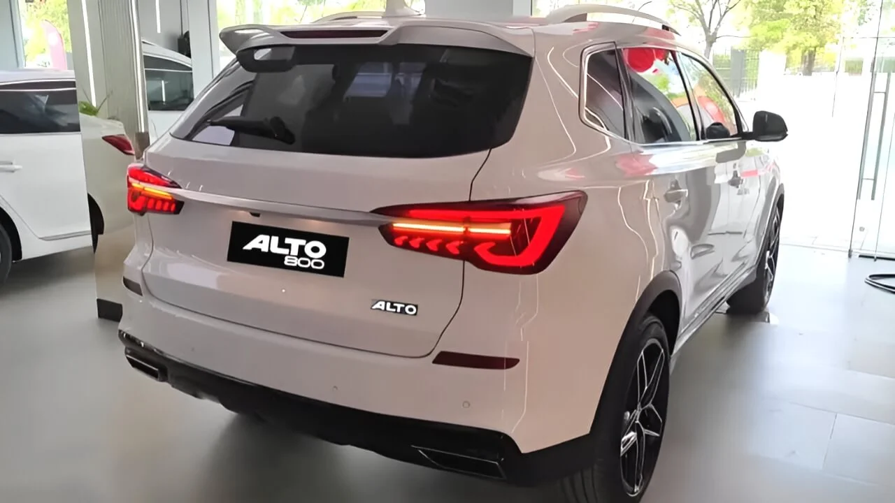 टेंपू से सस्ती New Maruti Alto 800: 32 Km/l माइलेज और हाईटेक फीचर्स के साथ लॉन्च